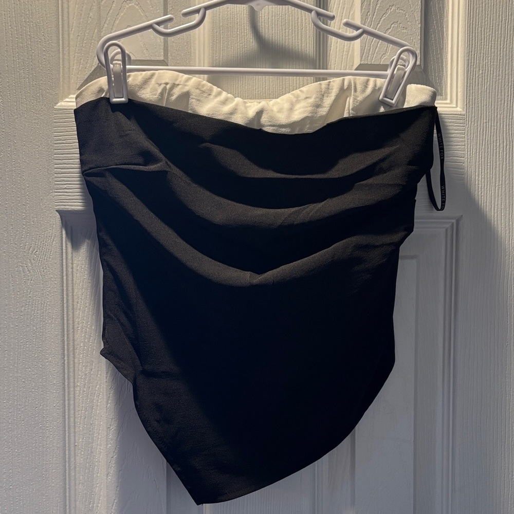 White Fox Boutique Black and White Crop Top
